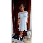 Fashion by NONO - Villő csipkebetéttel díszített törtfehér alkalmi ruha