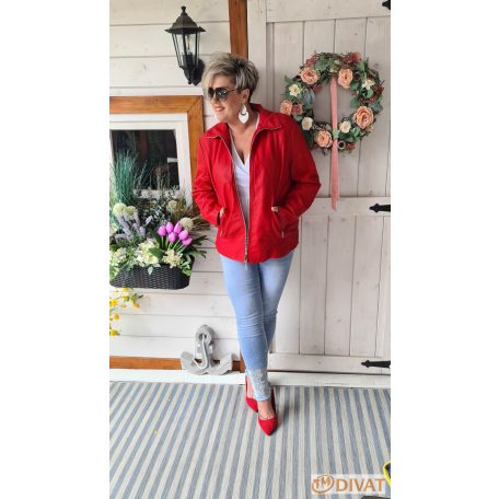 Török puha anyagú, karcsusított fazonú műbőr dzseki piros színben