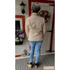 Török puha anyagú, karcsusított fazonú műbőr dzseki bézs színben