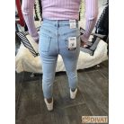 Világoskék extra sztreccs kisebb méretű MOM FIT trendi farmernadrág 