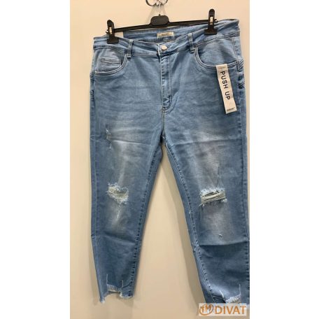 Világoskék szaggatott plus size farmernadrág