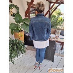   Masnival és kövekkel díszített világoskék farmernadrág nagyobb méretben