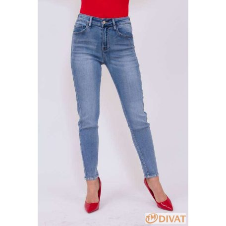 Masnival és kövekkel díszített világoskék farmernadrág kisebb méretben